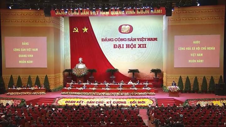 Mỹ Tâm: Họa mi tóc nâu và mối quan hệ với học trò